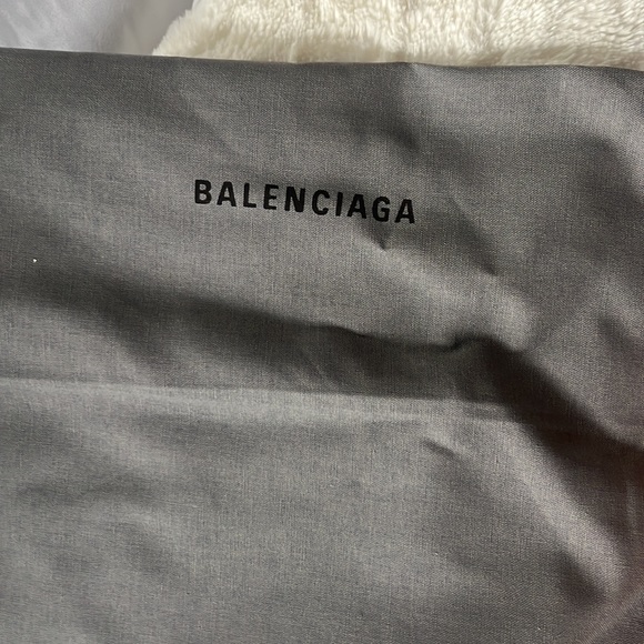 Balenciaga Triple S sneakers - AUTHENTIC - Picture 7 of 7